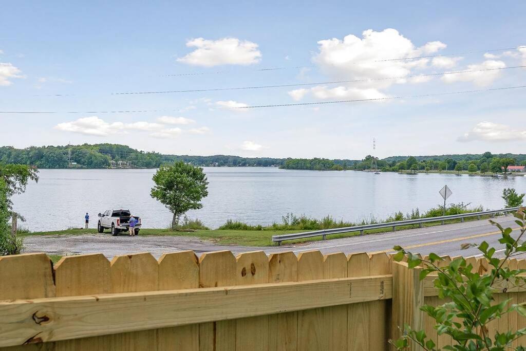 Lake Home, Dock, Fire Pit, Hot Tub, Game Room, Etc Winchester Bagian luar foto
