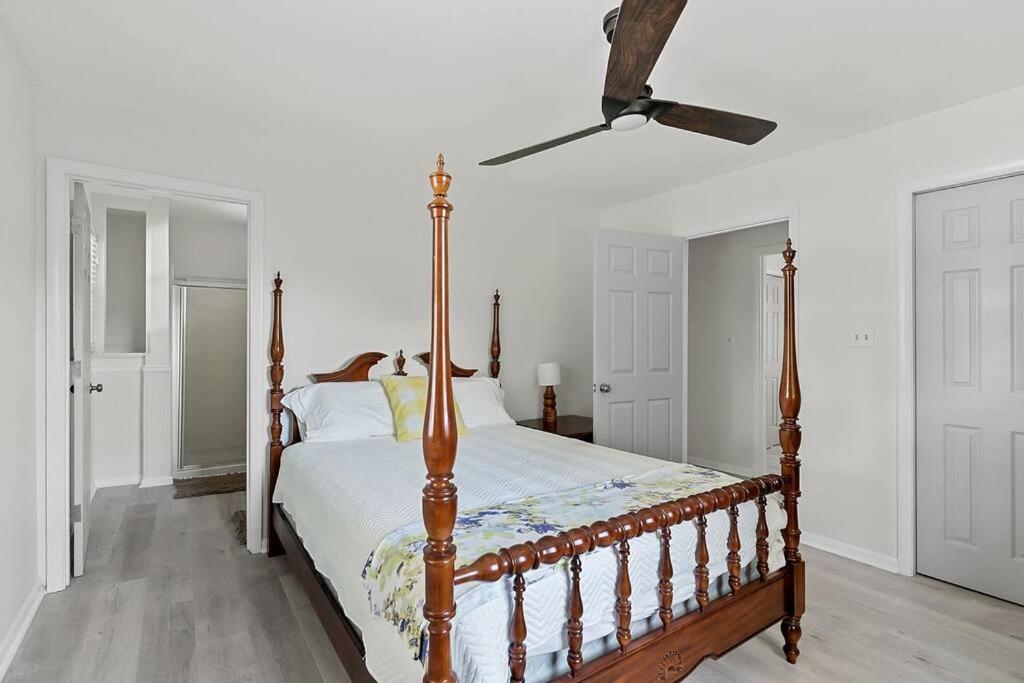 Lake Home, Dock, Fire Pit, Hot Tub, Game Room, Etc Winchester Bagian luar foto