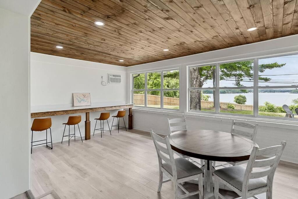 Lake Home, Dock, Fire Pit, Hot Tub, Game Room, Etc Winchester Bagian luar foto